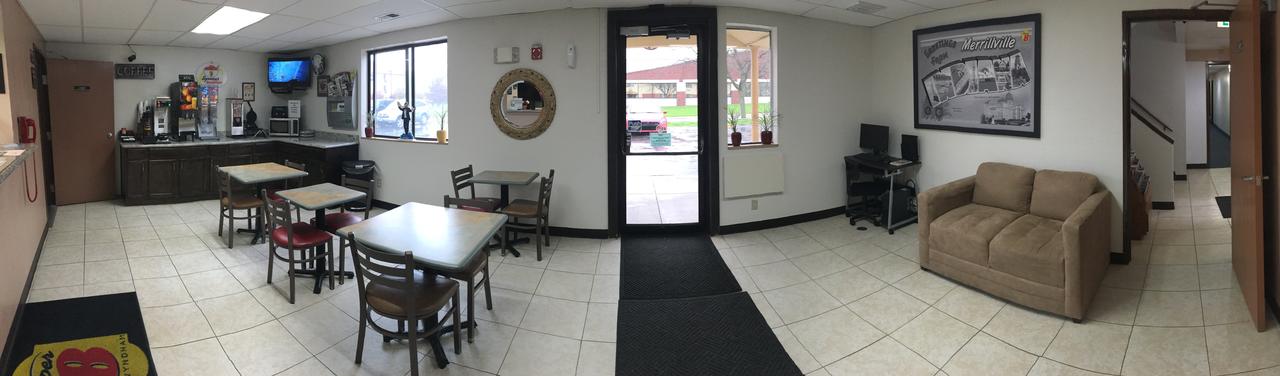 Super 8 By Wyndham Merrillville - thumb 1