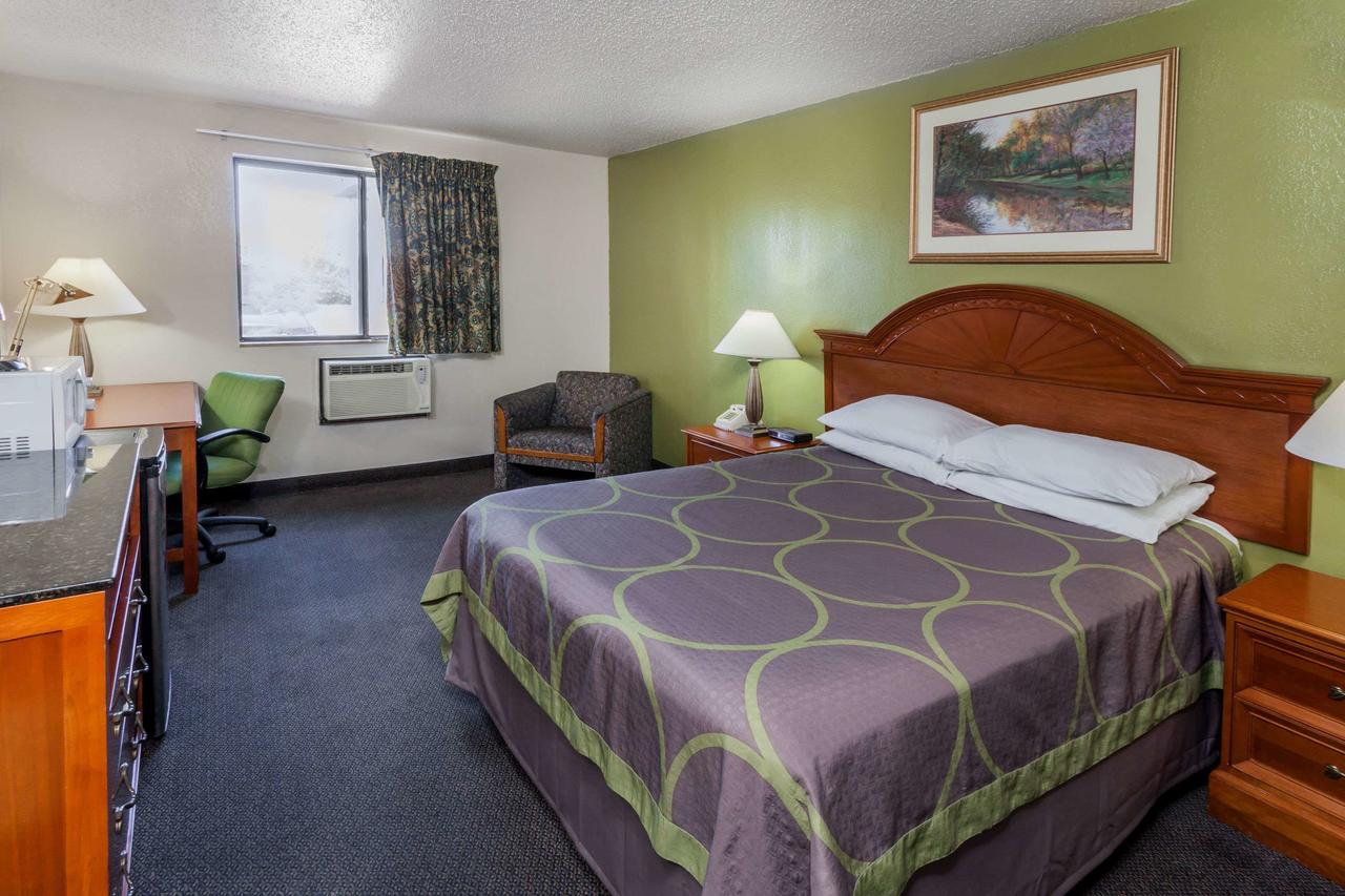 Super 8 By Wyndham Merrillville - thumb 8