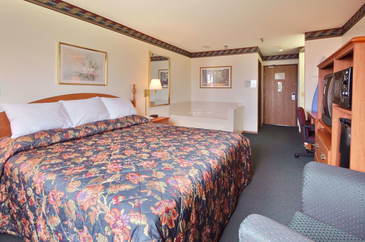 Super 8 By Wyndham Crawfordsville - thumb 11