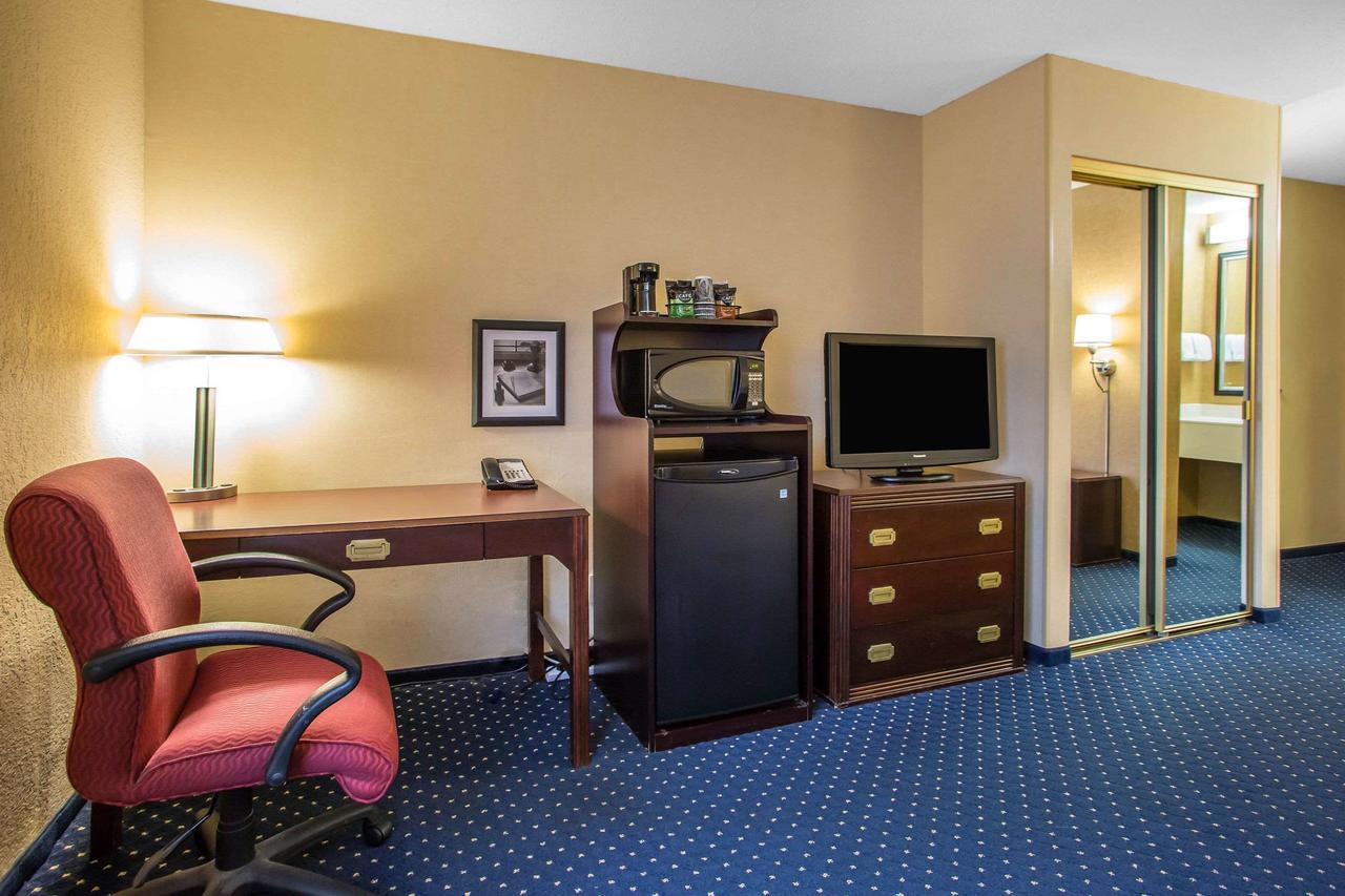 Clarion Inn Merrillville - thumb 5