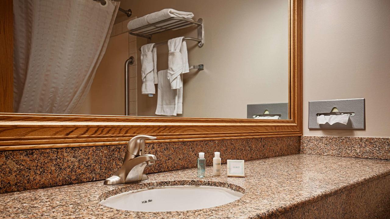 Best Western Indian Oak - thumb 19