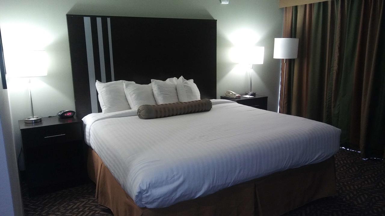 Best Western Indian Oak - thumb 1