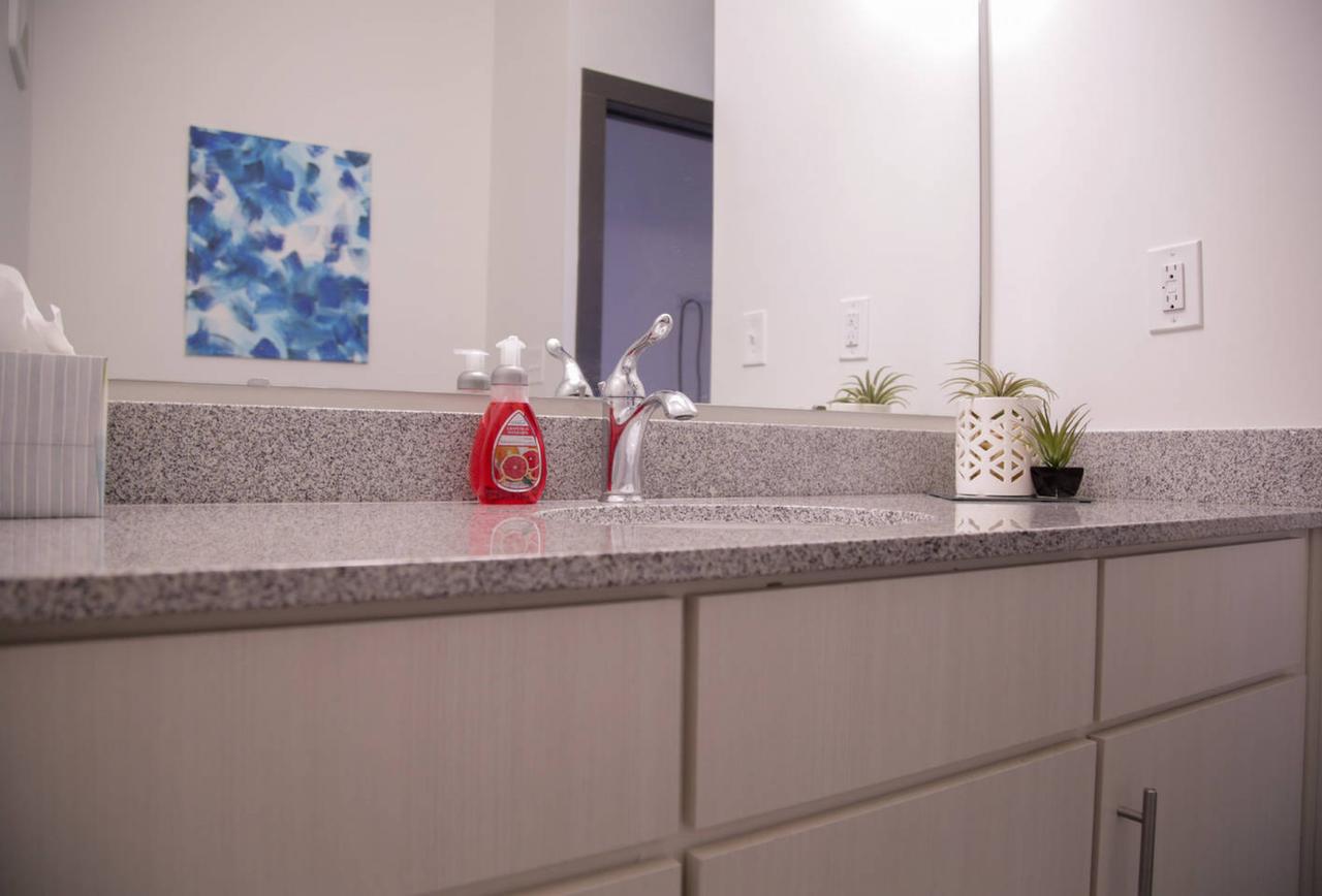 LOCKERBIE SQUARE 2BR APT - NEAR MASS AVE - thumb 28