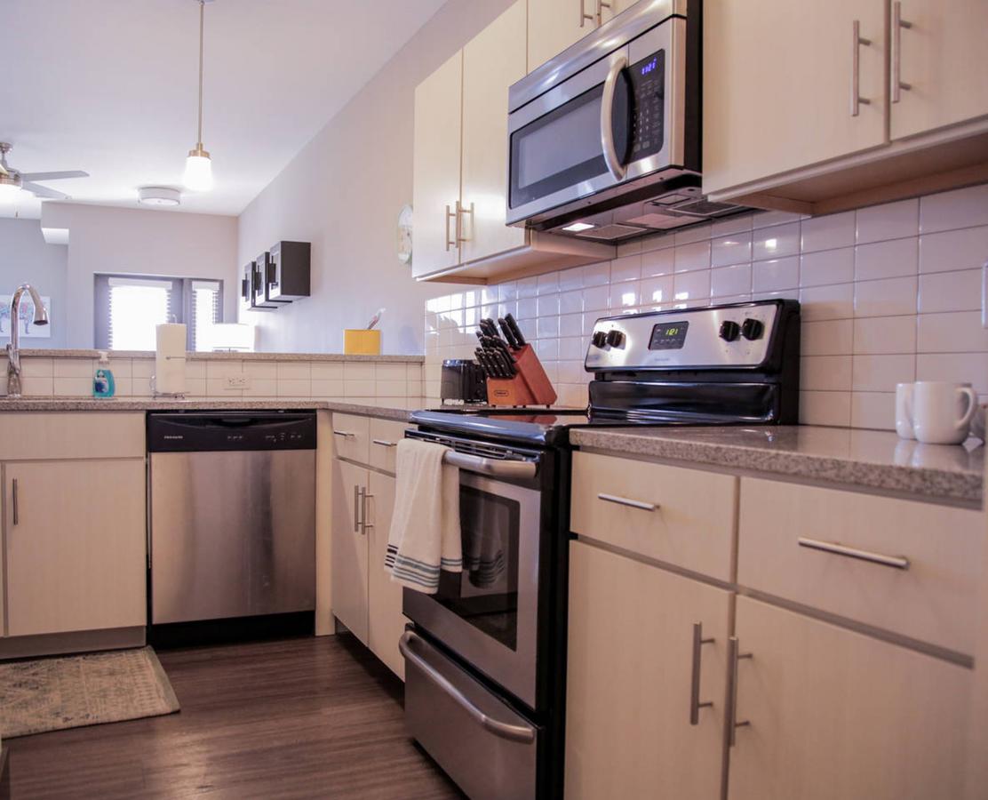 LOCKERBIE SQUARE 2BR APT - NEAR MASS AVE - thumb 35