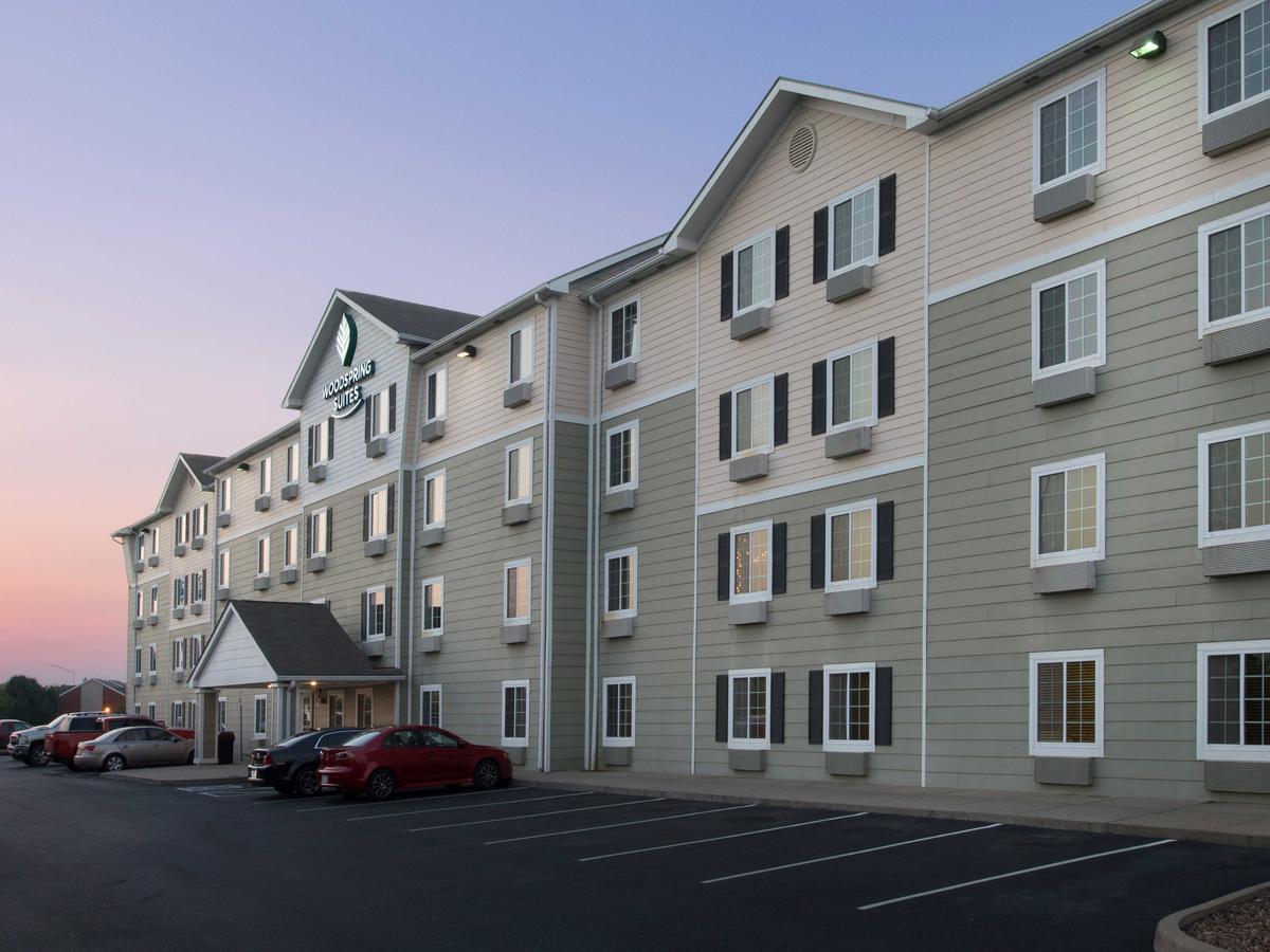 WoodSpring Suites Evansville - thumb 3