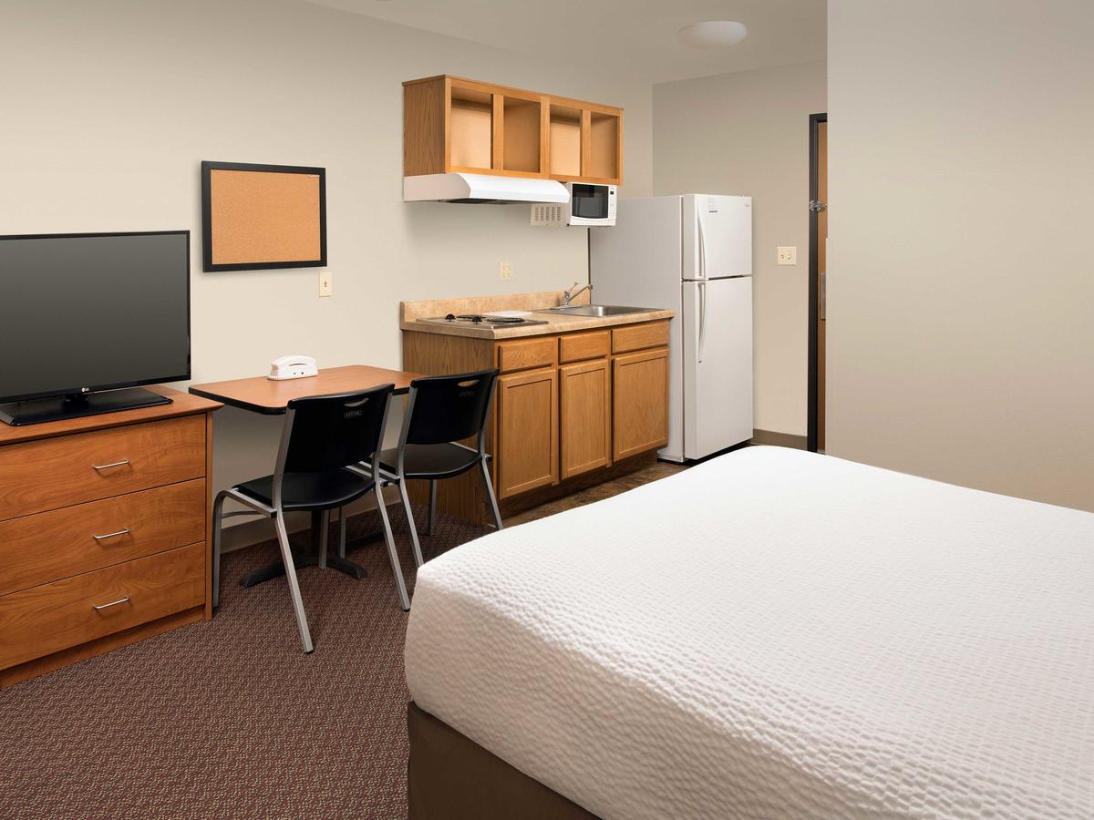 WoodSpring Suites Evansville - thumb 7
