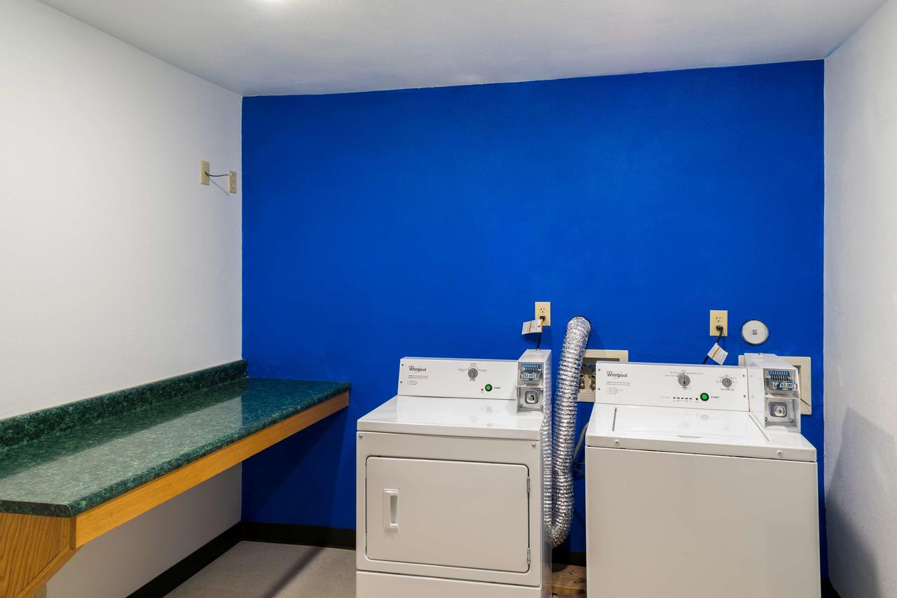 Motel 6 Richmond IN - thumb 10