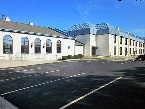 Motel 6 Richmond IN - thumb 1