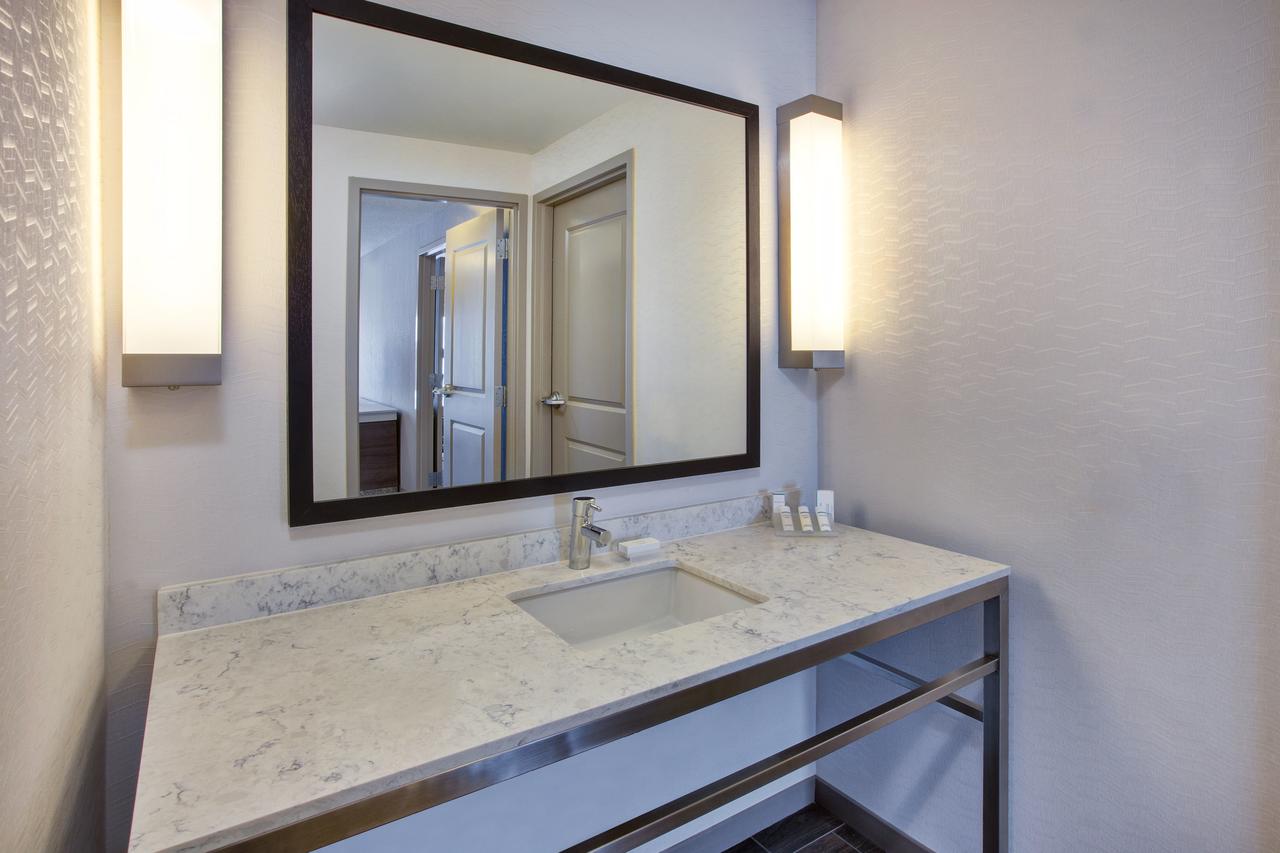 Hilton Garden Inn Chesterton - thumb 12