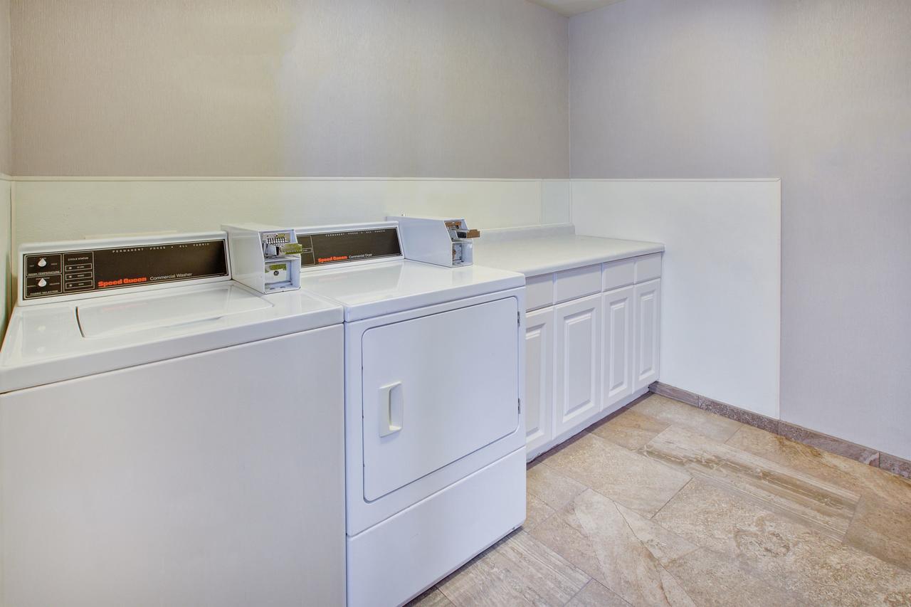Hilton Garden Inn Chesterton - thumb 13
