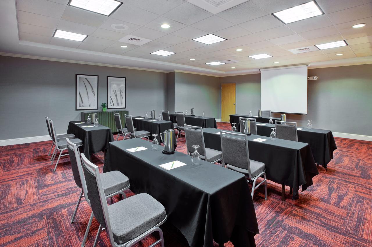 Hilton Garden Inn Chesterton - thumb 26