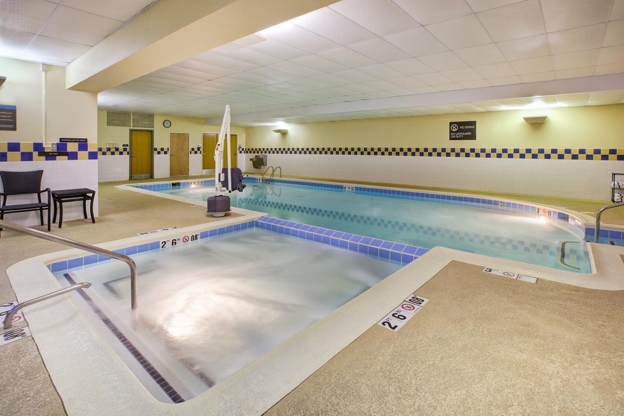 Hilton Garden Inn Chesterton - thumb 11