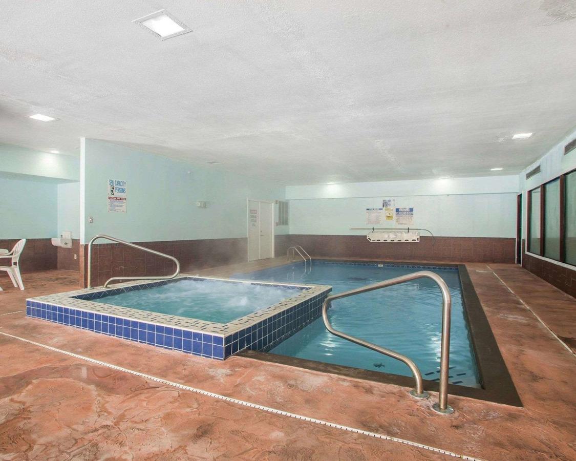 Quality Inn Merrillville - thumb 21