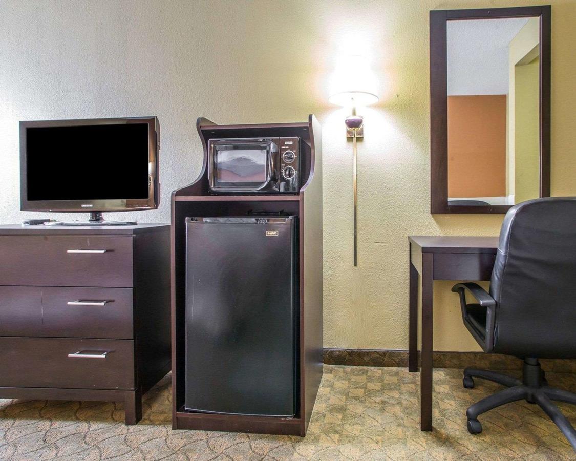 Quality Inn Merrillville - thumb 9