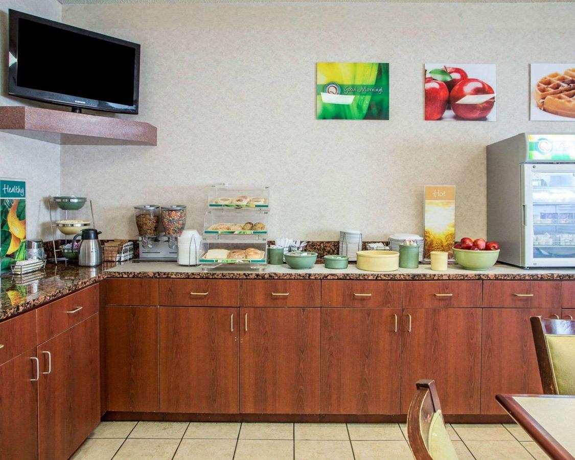 Quality Inn Merrillville - thumb 22