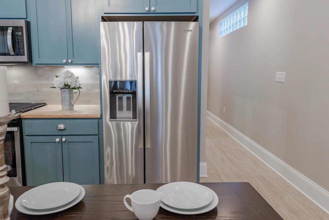 Indianapolis Chic Extravagant Brand New Home! - thumb 33