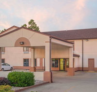 Super 8 by Wyndham Vincennes - Accommodation Indiana