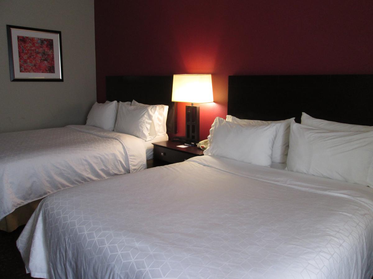 Holiday Inn Express Hotels Cloverdale (Greencastle) - thumb 8