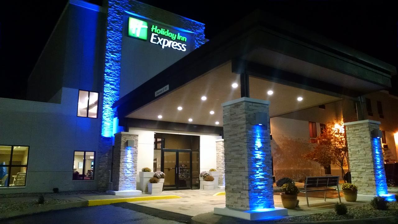 Holiday Inn Express Hotels Cloverdale (Greencastle) - thumb 3