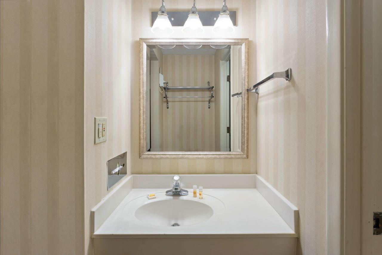 Days Inn & Suites By Wyndham Northwest Indianapolis - thumb 15