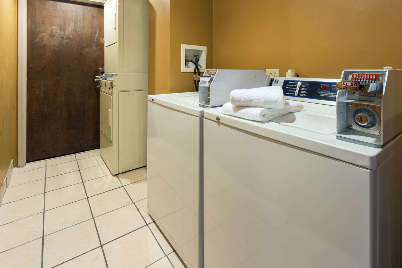 Days Inn & Suites By Wyndham Northwest Indianapolis - thumb 8