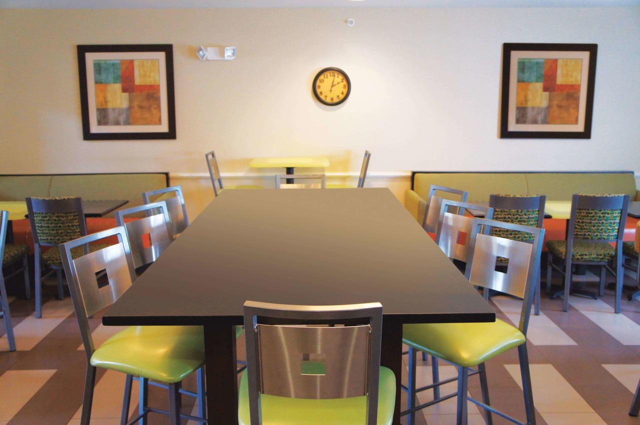 La Quinta By Wyndham Columbus - Edinburgh - thumb 5