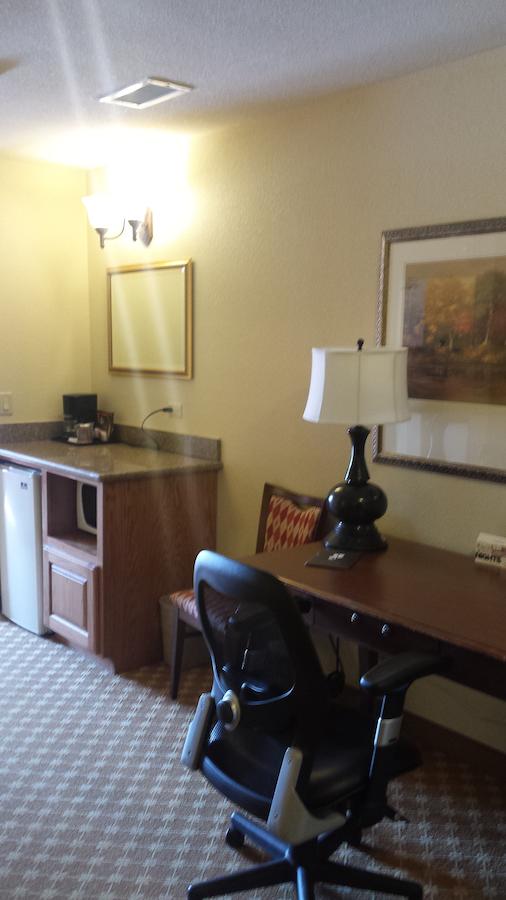 Country Inn & Suites By Radisson, Valparaiso, IN - thumb 39