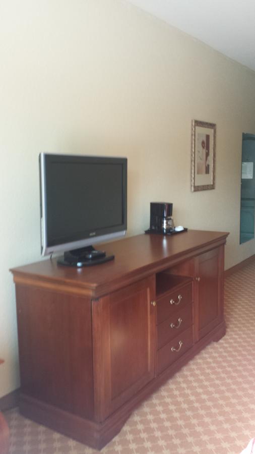 Country Inn & Suites By Radisson, Valparaiso, IN - thumb 17