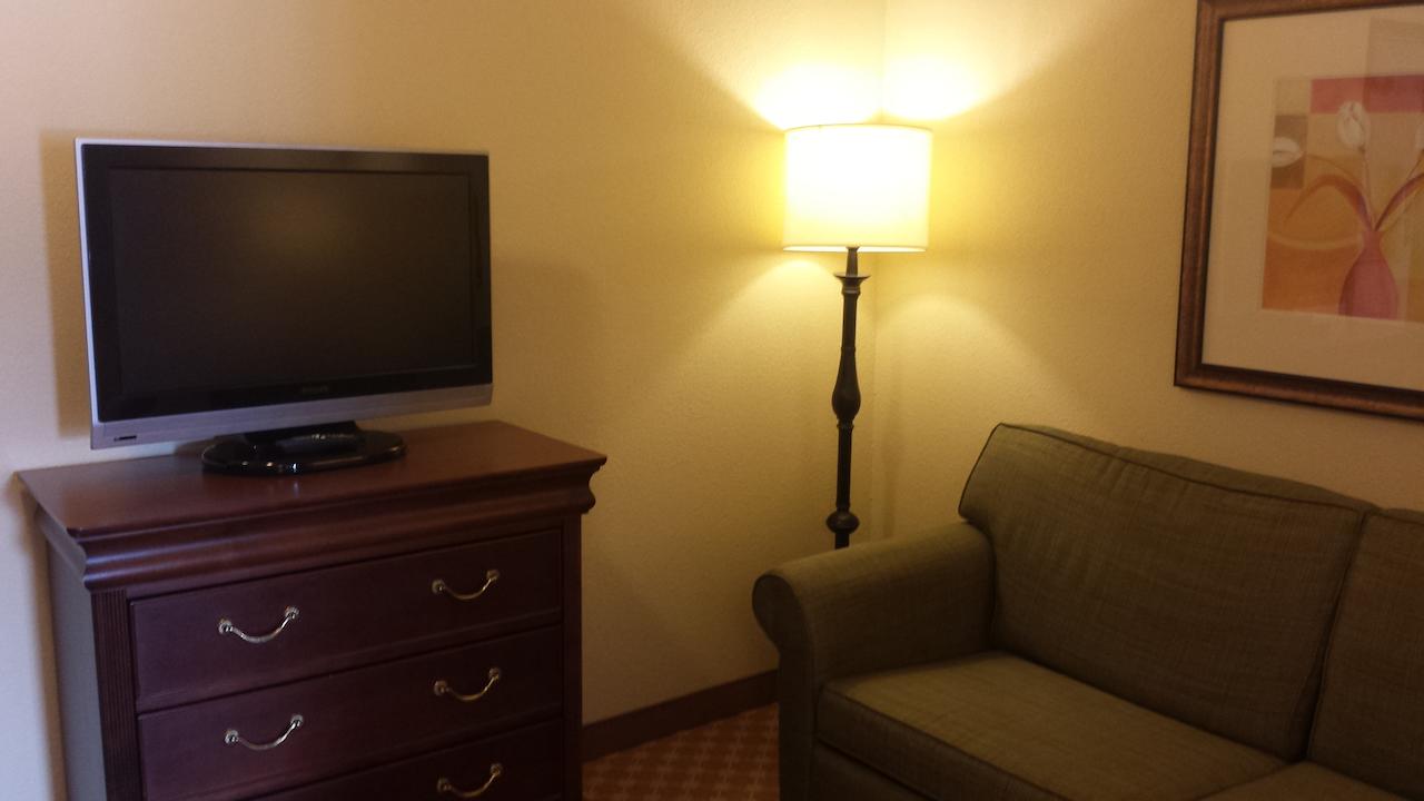 Country Inn & Suites By Radisson, Valparaiso, IN - thumb 38