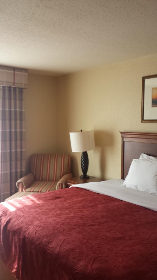 Country Inn & Suites By Radisson, Valparaiso, IN - thumb 22
