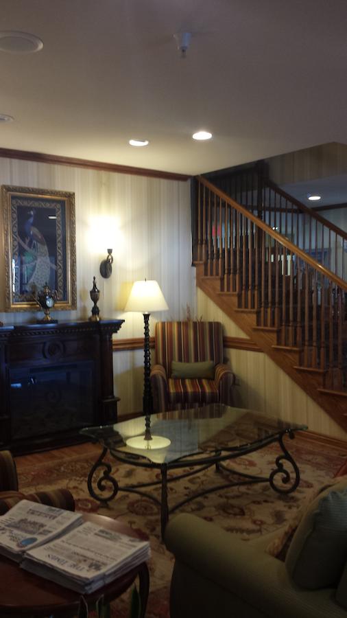 Country Inn & Suites By Radisson, Valparaiso, IN - thumb 6