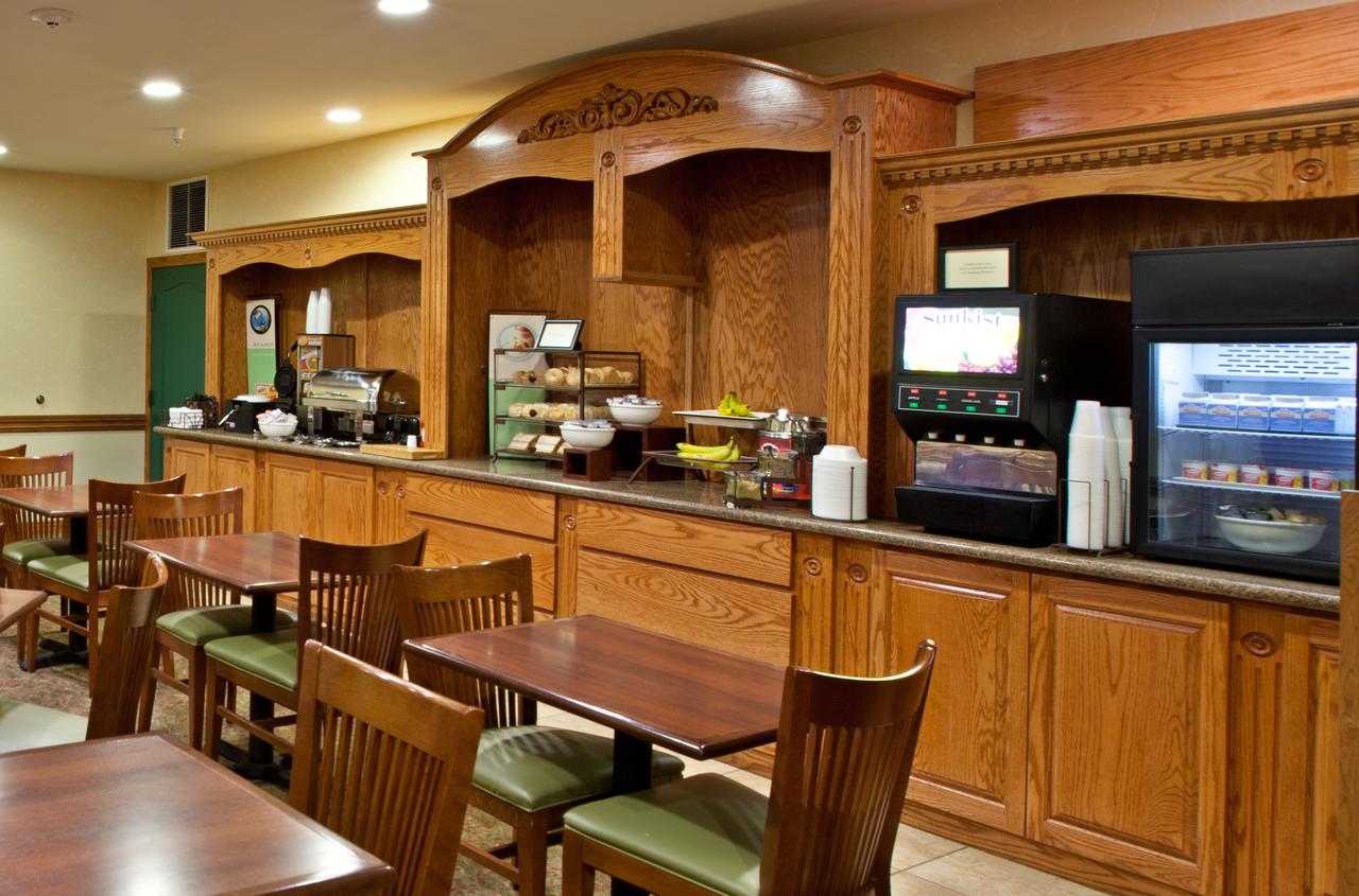 Country Inn & Suites By Radisson, Valparaiso, IN - thumb 9