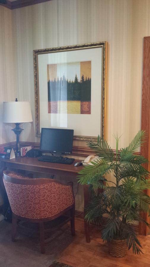 Country Inn & Suites By Radisson, Valparaiso, IN - thumb 43