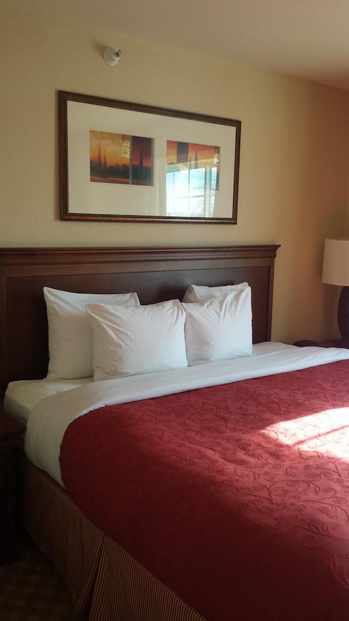 Country Inn & Suites By Radisson, Valparaiso, IN - thumb 33