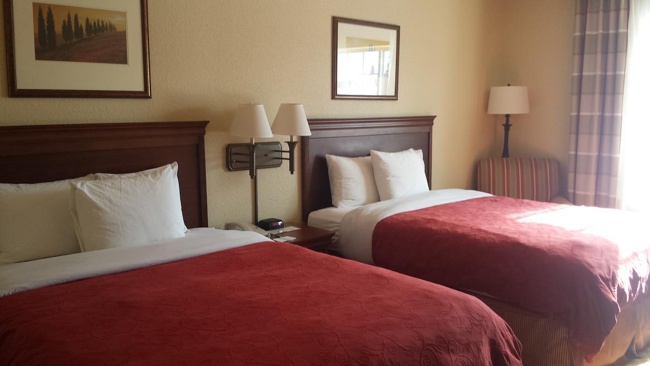 Country Inn & Suites By Radisson, Valparaiso, IN - thumb 32
