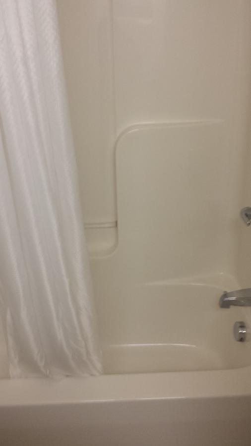 Country Inn & Suites By Radisson, Valparaiso, IN - thumb 20