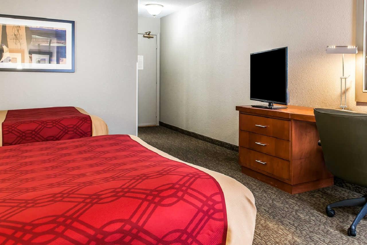 Baymont By Wyndham Fort Wayne Northwest - thumb 19