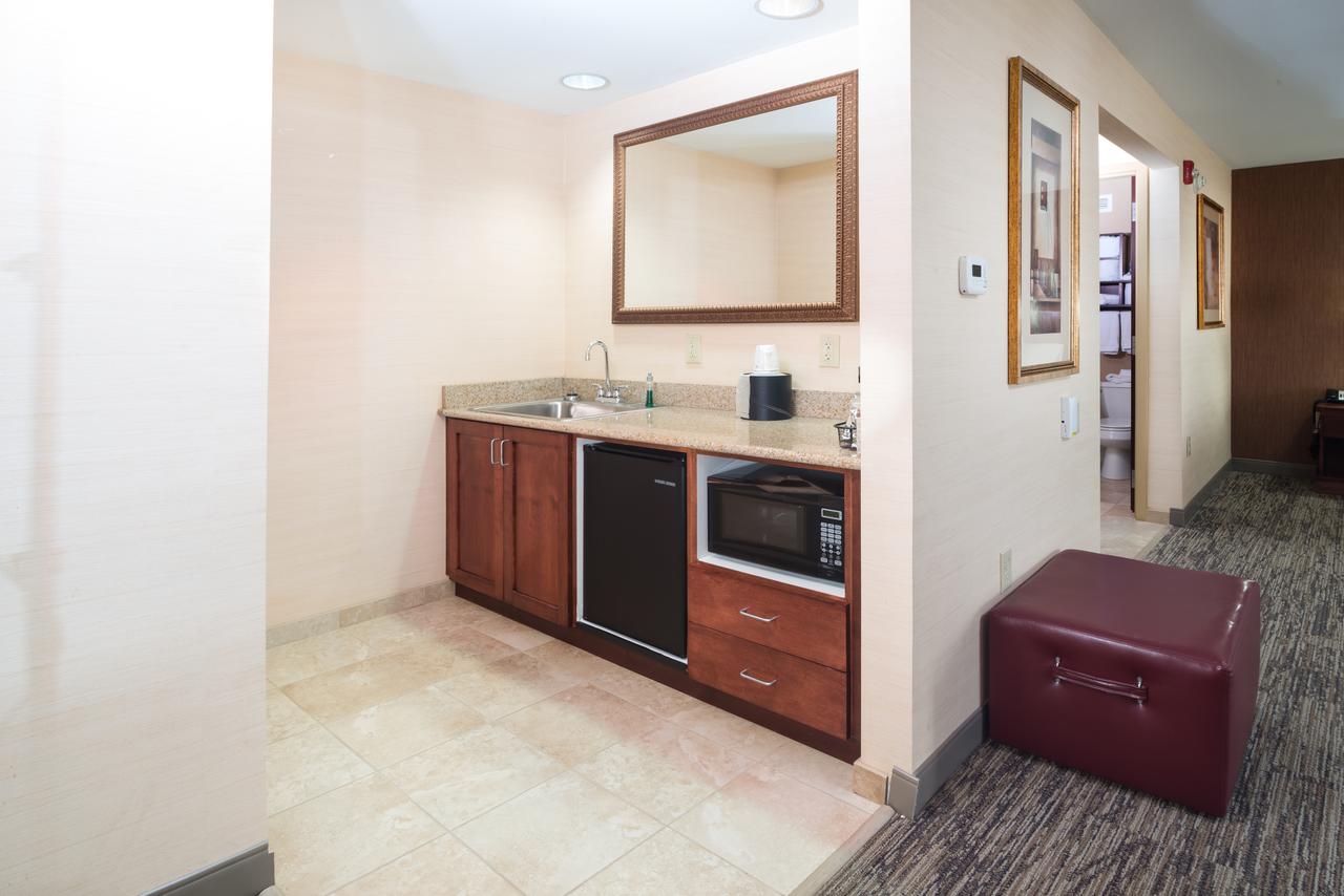Hampton Inn & Suites Greensburg - thumb 8