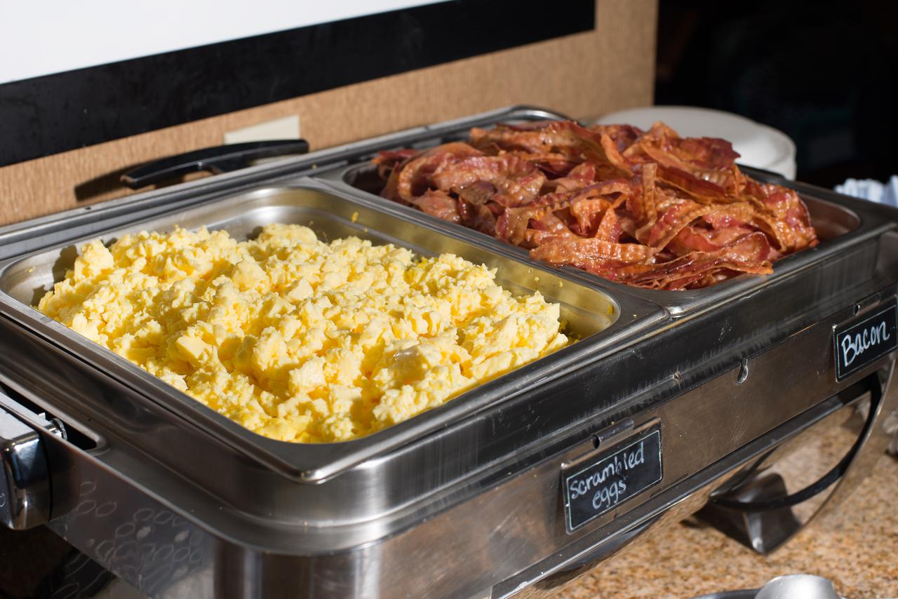 Hampton Inn & Suites Greensburg - thumb 37