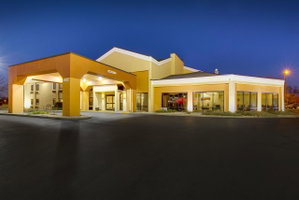 Quality Inn & Suites Southport