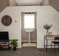 The White Loft on Scott - Accommodation Indiana