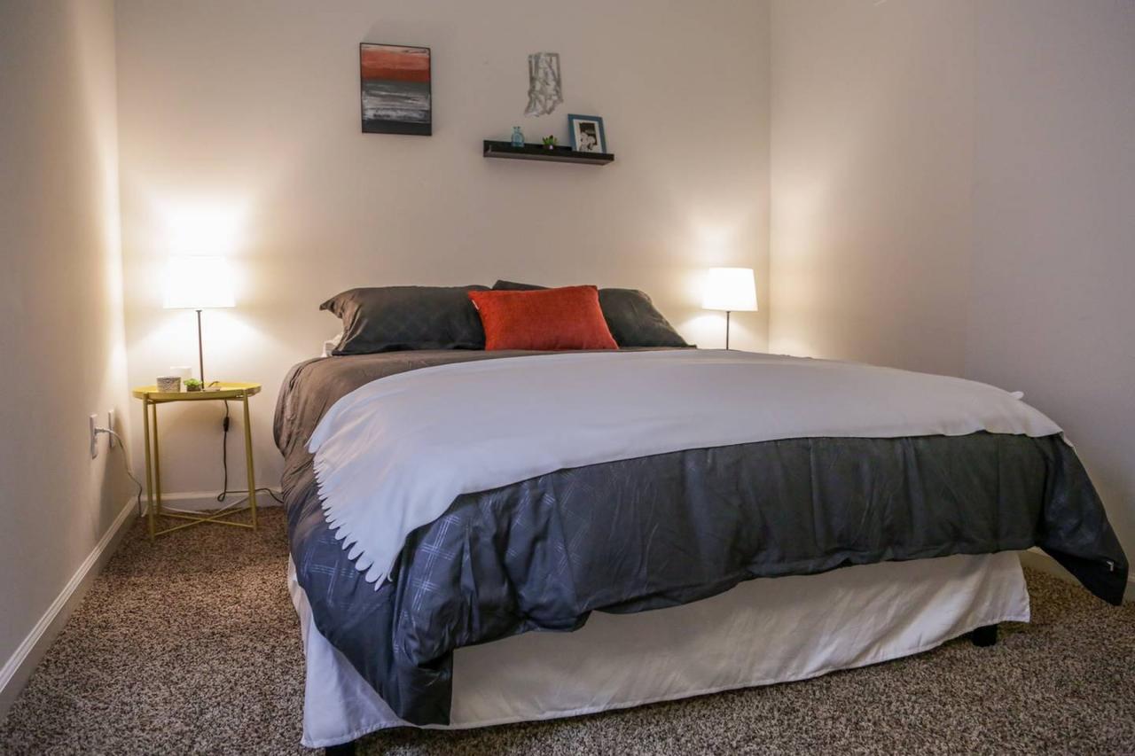 COLORFUL 2BR IN HISTORIC BLDG NORTH SIDE MILE SQ - thumb 26