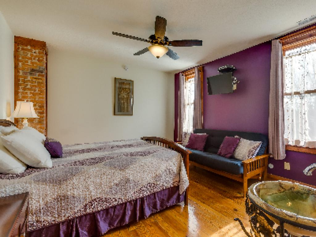 Persimmon Inn - thumb 15
