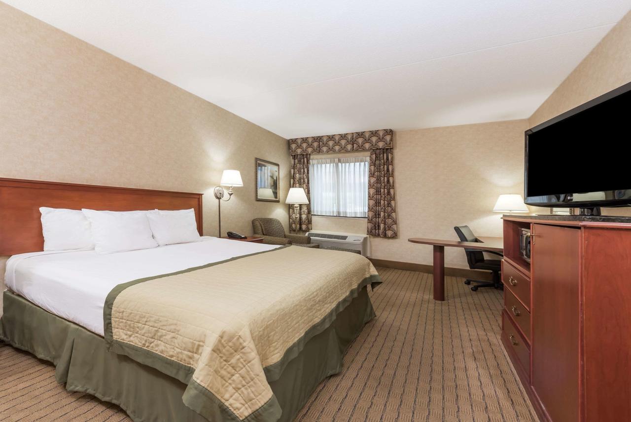 Baymont By Wyndham Indianapolis South - thumb 10