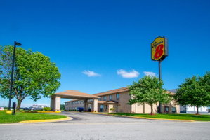Super 8 By Wyndham Kokomo