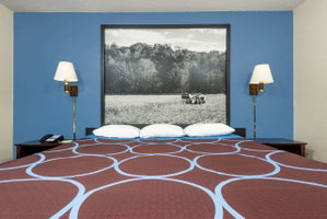 Super 8 By Wyndham Columbus