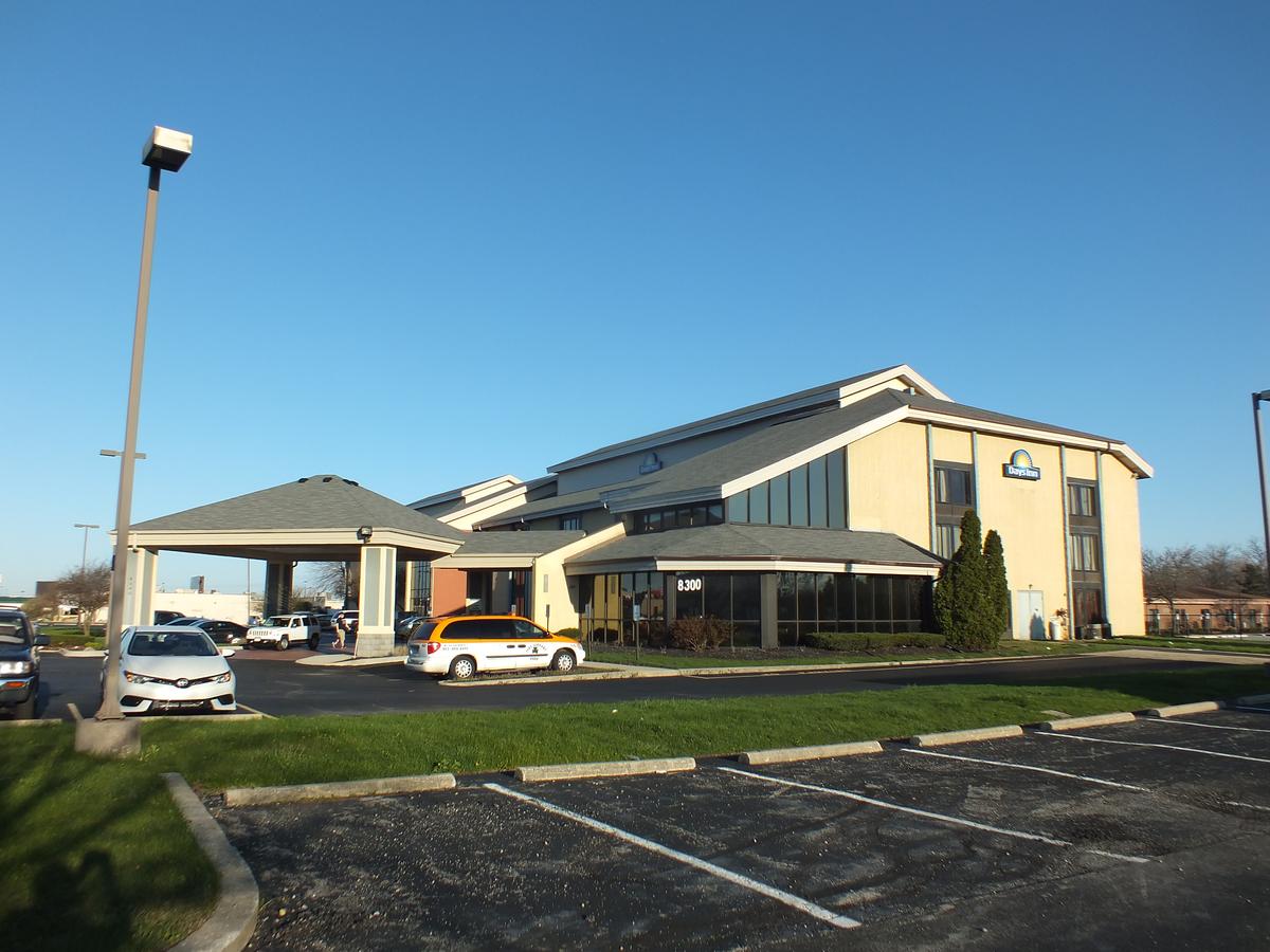 Days Inn By Wyndham Indianapolis Off I-69