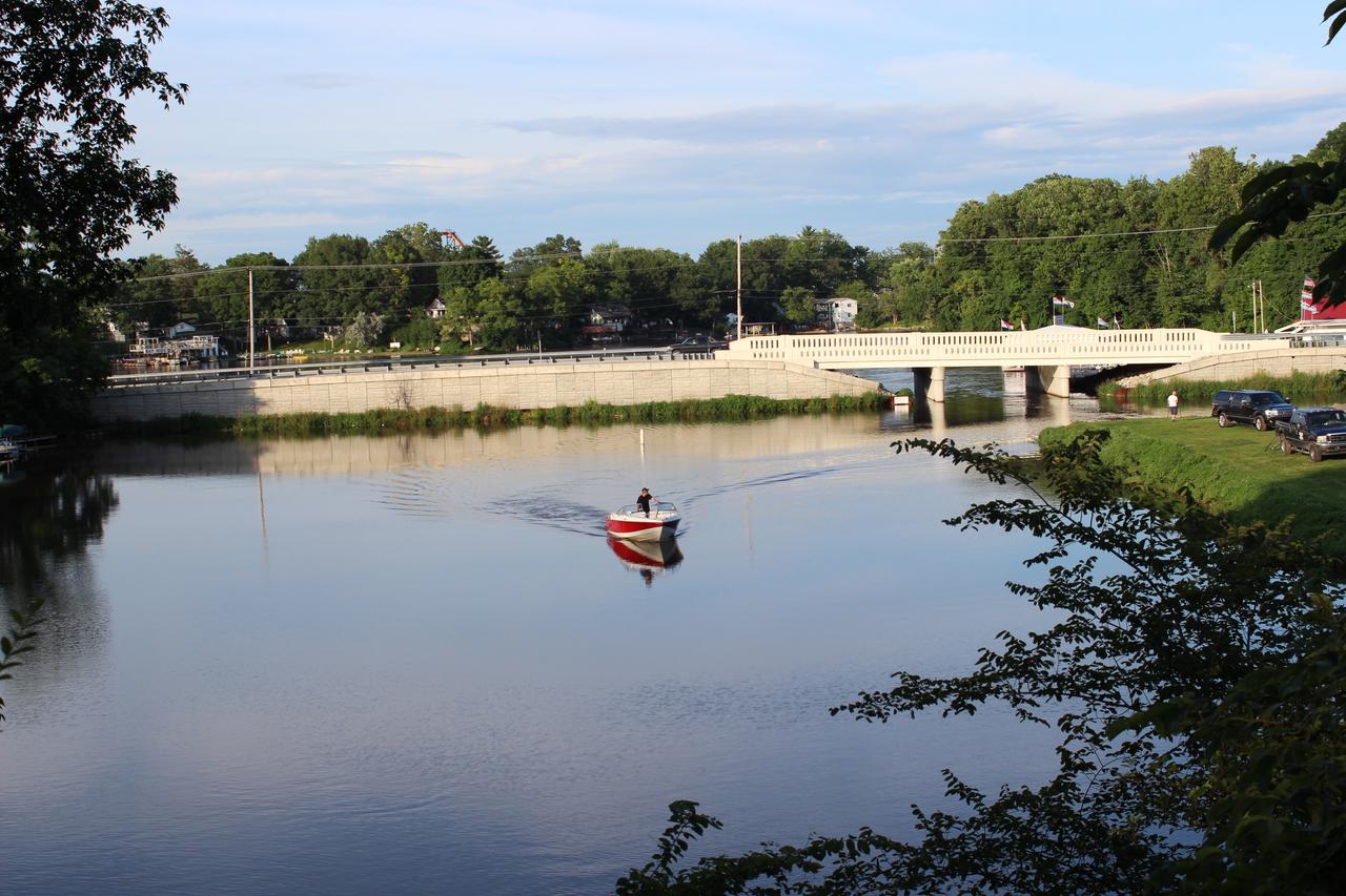 Pirate's Cove Resort - thumb 36