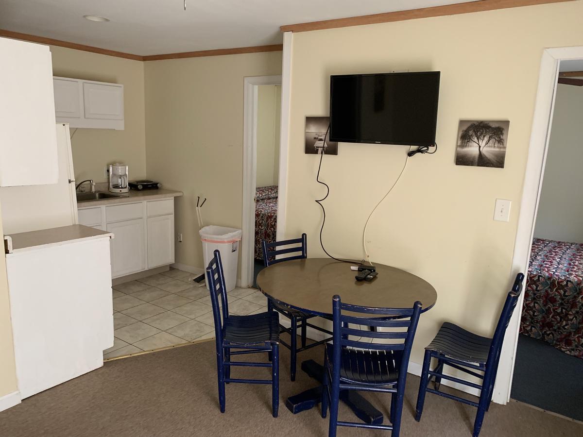 Pirate's Cove Resort - thumb 9