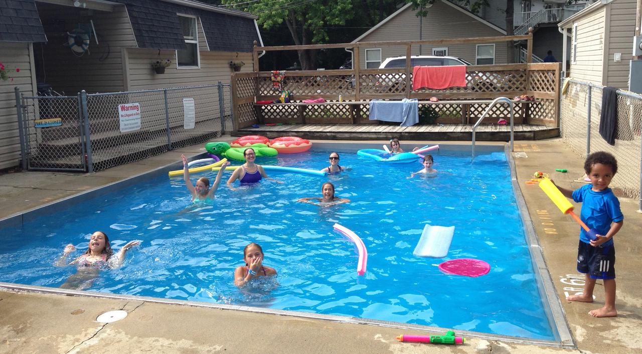 Pirate's Cove Resort - thumb 16